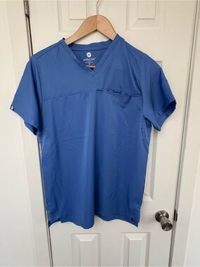 Men’s V-Neck Scrub Top in Royal Blue